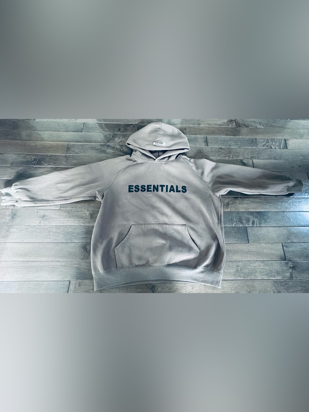 Like New Men’s Sz L Tan Essentials Fear of God Sweatshirt